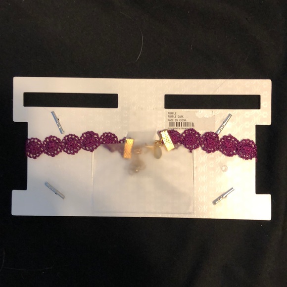 Lace choker - Picture 2 of 2